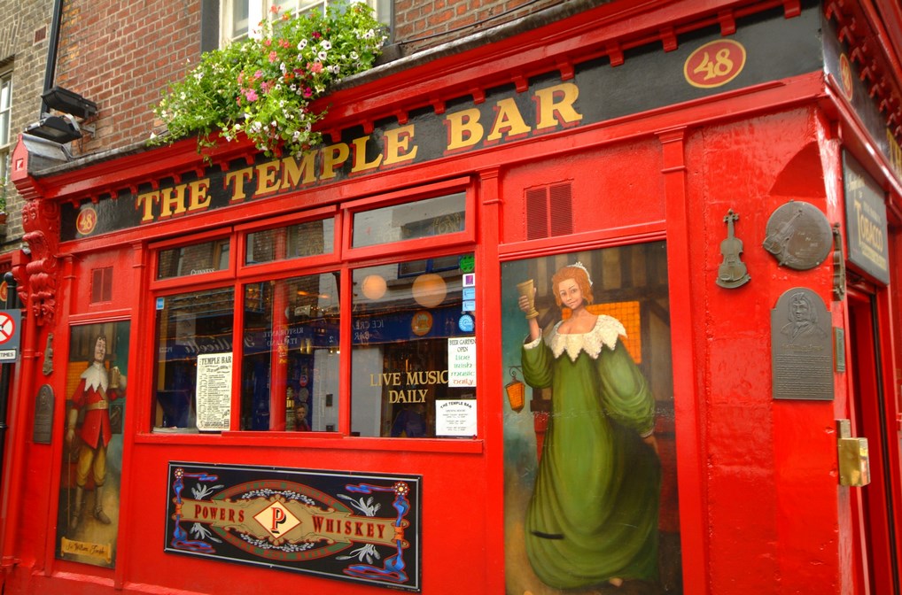 Temple Bar es todo un monumento que no puedes perderte de Dublín.